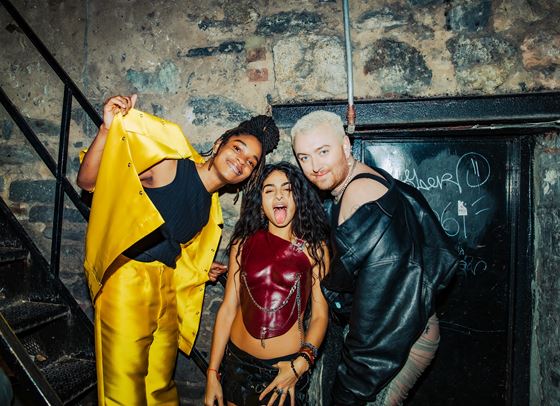 Сам Смит представя &quot;Gimme&quot;