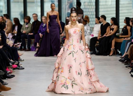 Цветна одисея в колекцията на Carolina Herrera