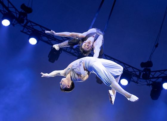 Изумителни циркови спектакли омагьосват малки и големи