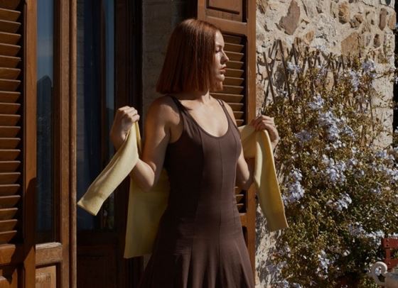 Известни лица се впуснаха в танца на връзките в новата кампания "Облечи живота си с нещо безценно"