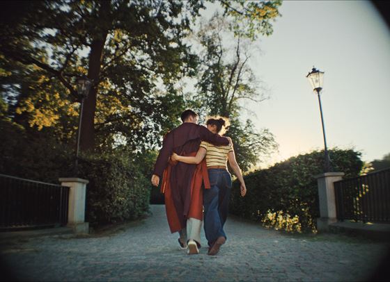 Дрехите като емоция: есенно-зимната кампания на Answear