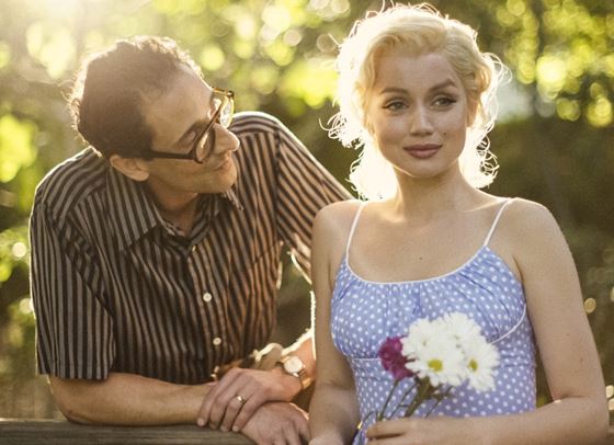 Ана де Армас знае, че е трудно да изиграеш Мерилин Монро