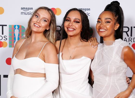 По червения килим на наградите BRIT