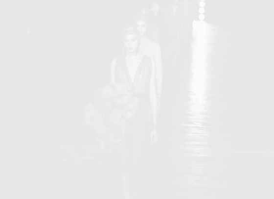 Секси зима от Yves Saint Laurent на Седмица на модата в Париж