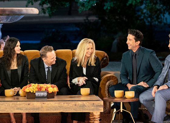 Всичко, което се случи в &quot;Приятели: Отново заедно&quot;