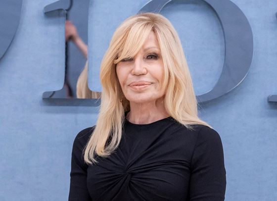 Новото лице на Донатела Версаче: трансформацията, която разтърси социалните мрежи