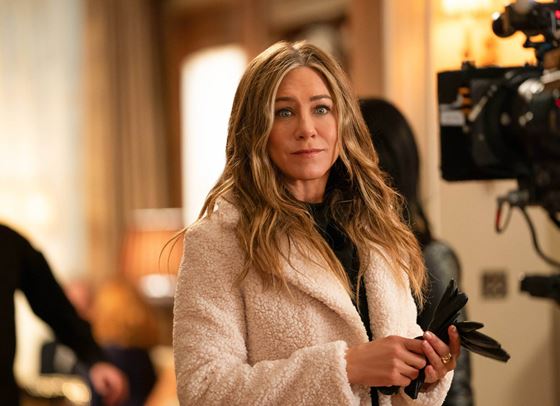 Дженифър Анистън показа как прави бохо къдриците си