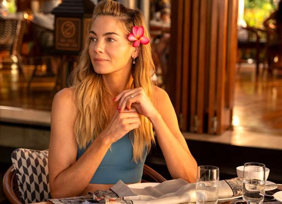 Мишел Монаган от &quot;Белият лотос&quot;: Какво да опаковаш за незабравимо пътуване до Тайланд