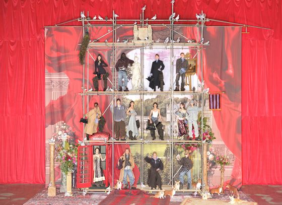 Смели форми, живи архиви, класически експерименти, това е H&amp;M Glenn Martens