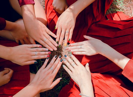 Крайно време е да намерите перфектната форма на ноктите си