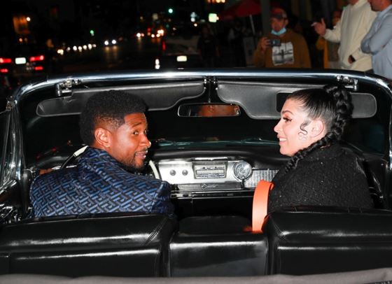 Ъшър се ожени тайно за приятелката си