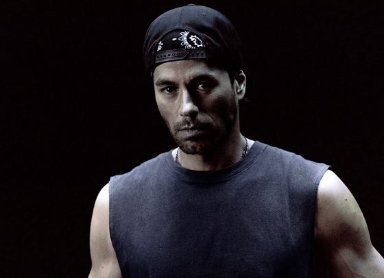 Участвай и спечели новия албум на Енрике Иглесиас