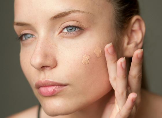 Трикът, с който ще постигнете перфектния фон дьо тен