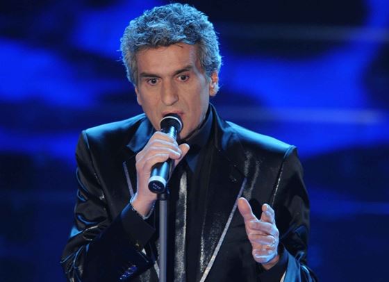 Почина италианската легенда Тото Кутуньо