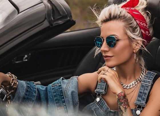 Поли Генова ще става майка за втори път