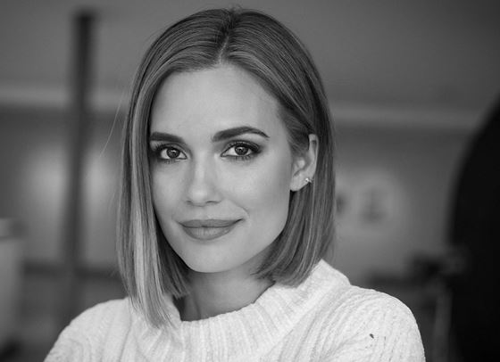 Не, Тори ДеВито няма да сложи филтър на живота си