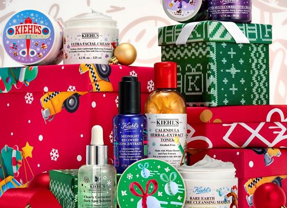 Любимите skincare продукти греят в празнични 3D тоалети