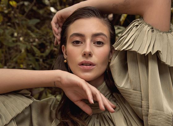 Мода: THE NOISE OF THE FALLS