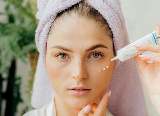 Как да променим козметичната си рутина през новия сезон