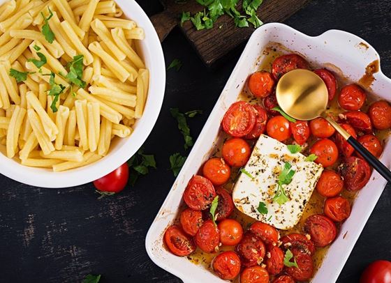 Всички готвят... печена фета паста