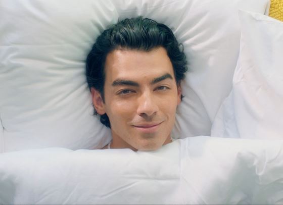 Добре дошли в новия дом на Джо Джонас