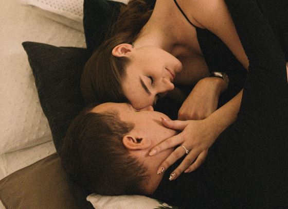 Коледа кара връзките да се разпадат?