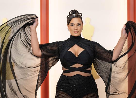 Всички говорят за интервюто на Ашли Греъм и Хю Грант