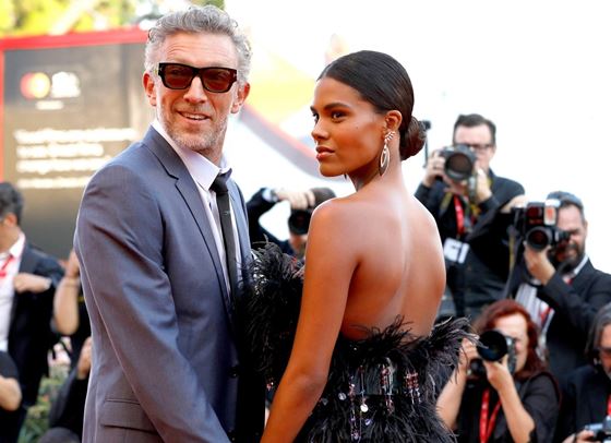 Тина Кунаки и Венсан Касел празнуват 3 години от сватбата