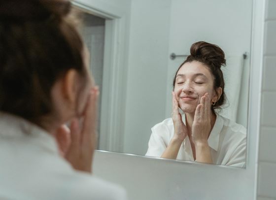 Къде бъркаме в грижата за кожата?