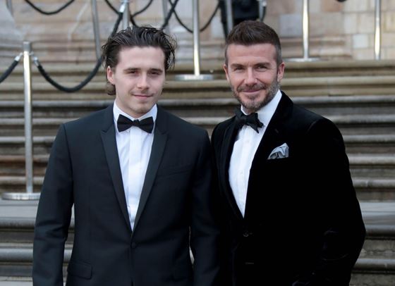 Бруклин Бекъм заличи татуировка, посветена на баща му