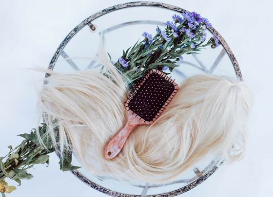 Действат ли наистина шампоаните с кофеин в борбата с косопада?