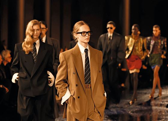 Всички големи S/S 2025 тенденции, които ще властват тази година