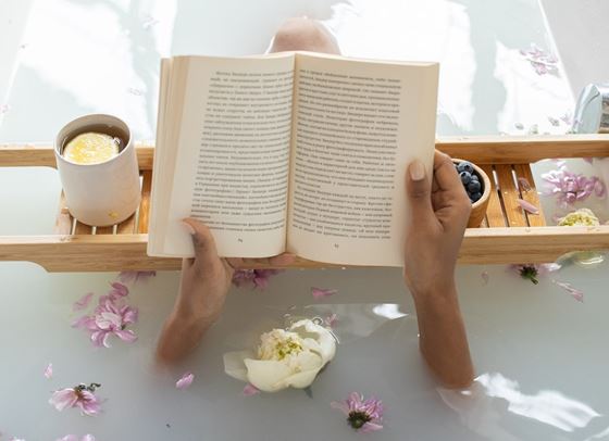 5 нови книги, на които да се насладим по празниците