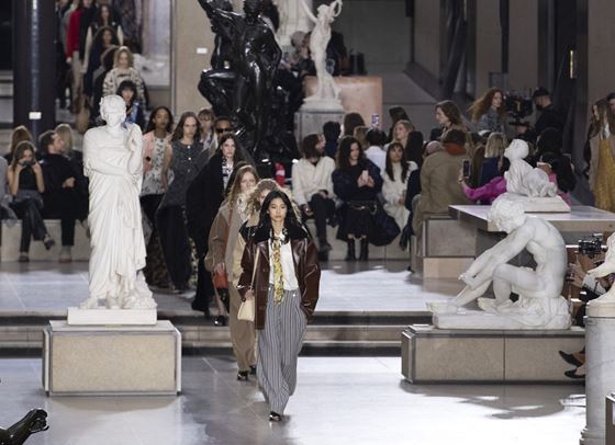 Младостта и свободата продължават да вдъхновяват Louis Vuitton