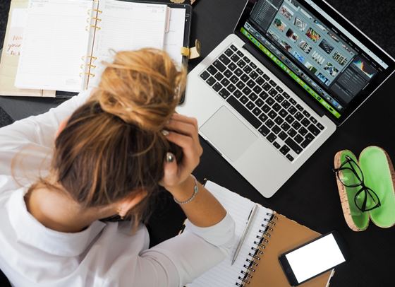 Симптомите, че стресът ви идва в повече и как да го преодолеете