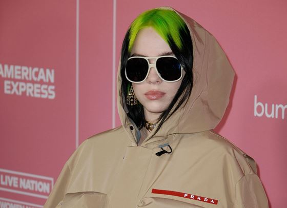 Били Айлиш със седем награди на Американските музикални награди