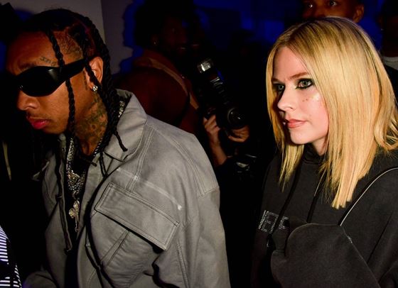Изглежда, че Аврил Лавин и Tyga са новата звездна двойка