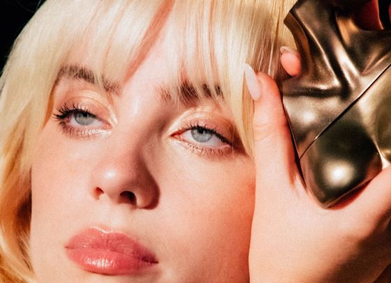 Били Айлиш пуска на пазара първия си парфюм