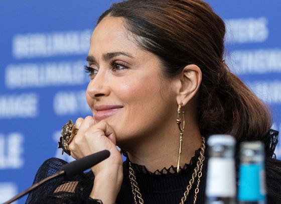 Салма Хайек разказва тежката си битка с COVID-19