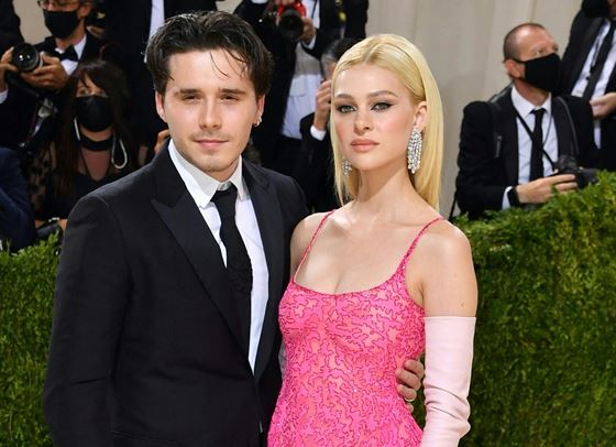 Никола Пелц и Бруклин Бекъм са подписали предбрачен договор