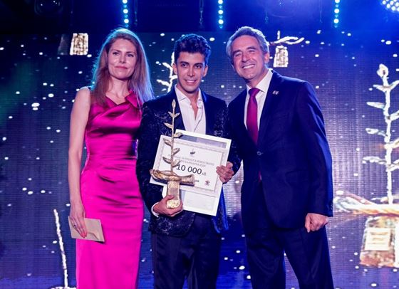 Магьосник спечели наградата за Полет в Изкуството &quot;Стоян Камбарев&quot;