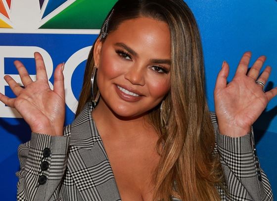 Криси Тейгън и поредният огромен Twitter скандал