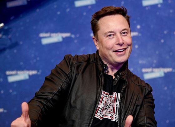 Илън Мъск вече е горд баща на 9 деца