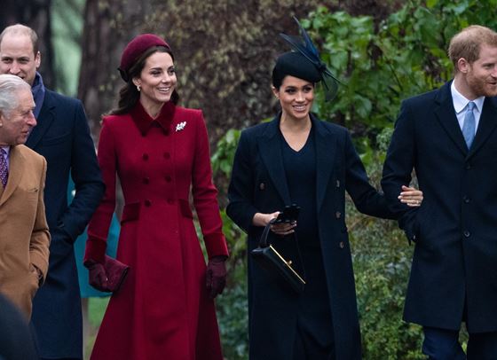 Кралското семейство има намерение да &quot;бойкотира&quot; BBC