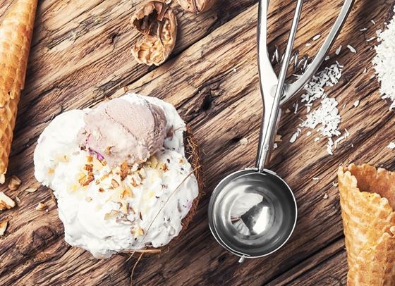 Веган кокосов сладолед, готов за по-малко от 20 минути