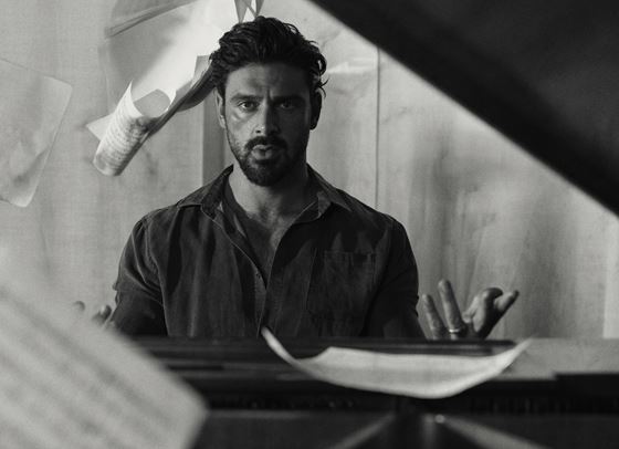 Двете страни на Микеле Мороне