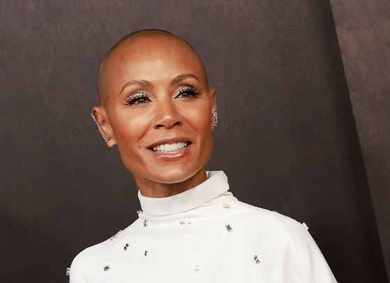 Трикът срещу акне на Джейда Пинкет Смит струва по-малко от 10 лева