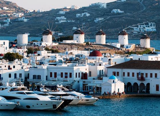 Изцяло в бяло: Миконос travel гайд