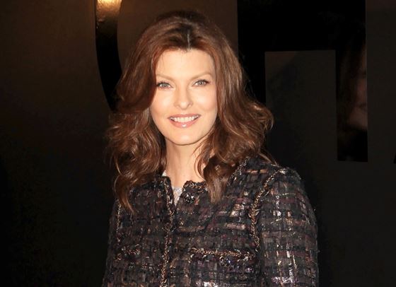 Линда Еванджелиста за тежката борба с рака