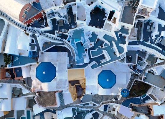 Пътуваме из (не)познатите дебри на Санторини